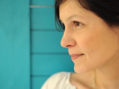 Kisbetű // Lecke, ESTI SZŐNYEG&nbsp;ALATT